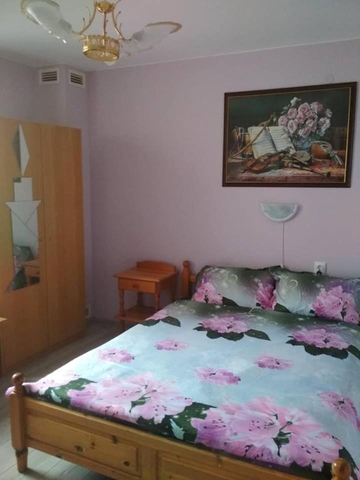 Veselata Guest House Dolna Banya Ngoại thất bức ảnh